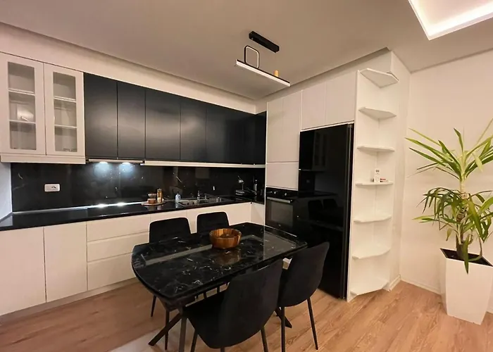 Royal Seaview 公寓 *